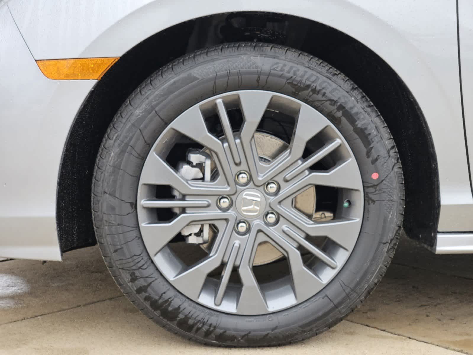 Thumbnail: 2026 Honda Odyssey - 9