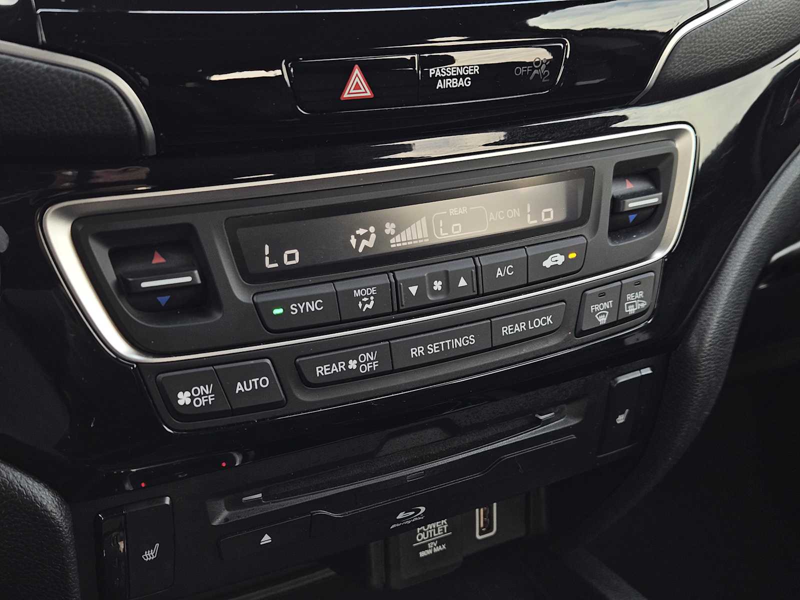 Thumbnail: 2020 Honda Pilot - 19