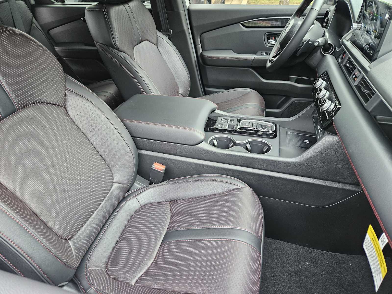 Thumbnail: 2025 Honda Pilot - 11