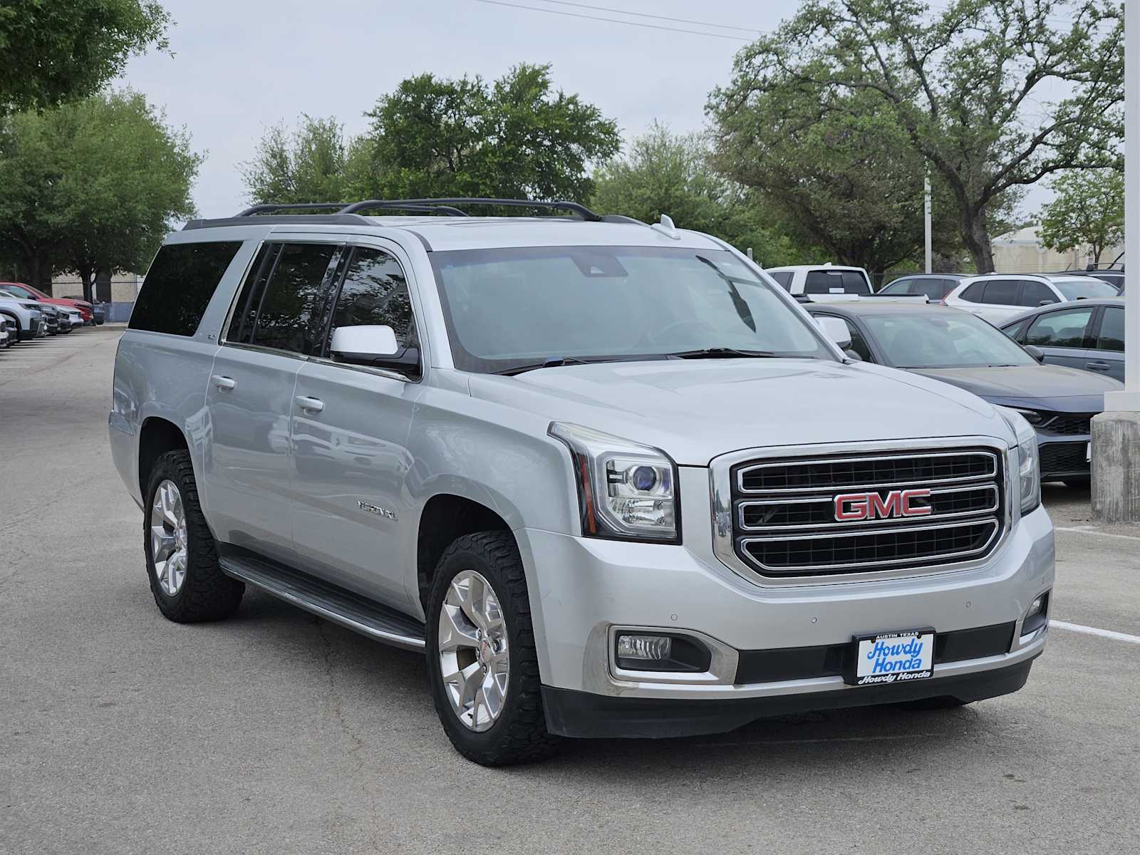 Thumbnail: 2016 GMC Yukon XL - 3