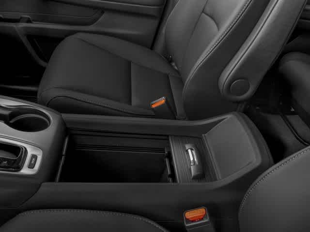 Thumbnail: 2017 Honda Pilot - 15