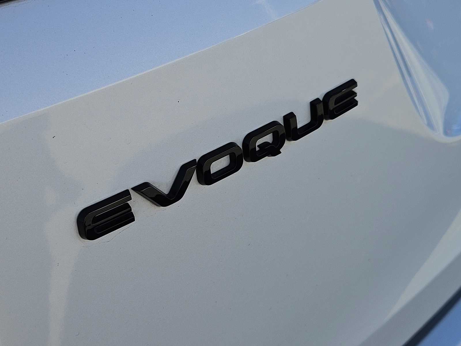 Thumbnail: 2024 Land Rover Range Rover Evoque - 11
