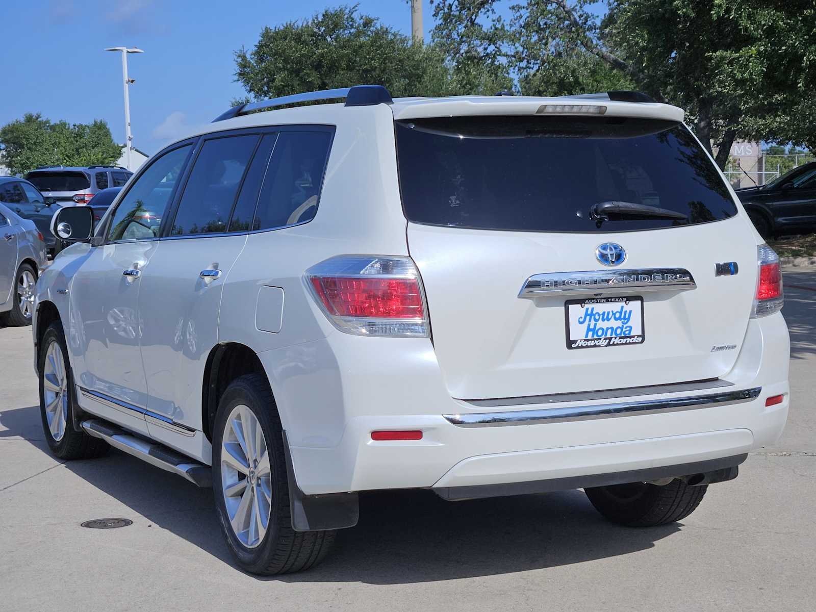 Thumbnail: 2012 Toyota Highlander - 8
