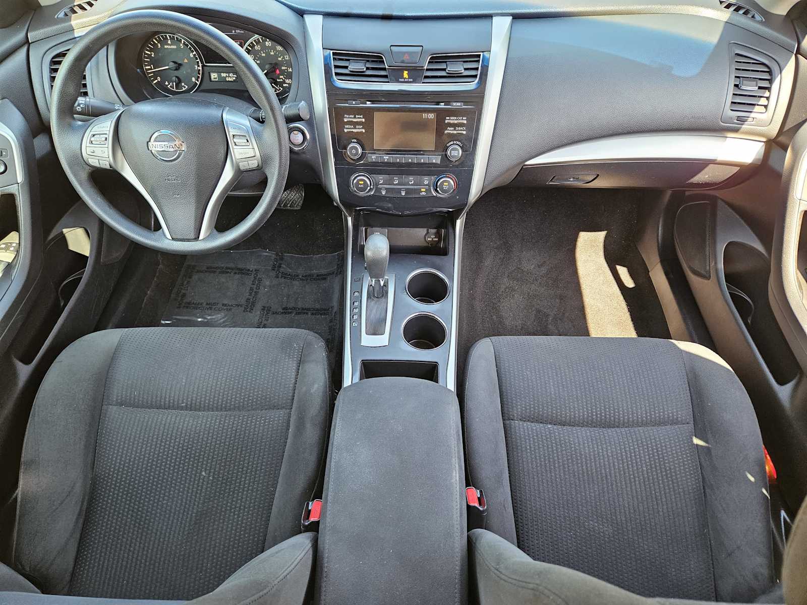 Thumbnail: 2015 Nissan Altima - 25