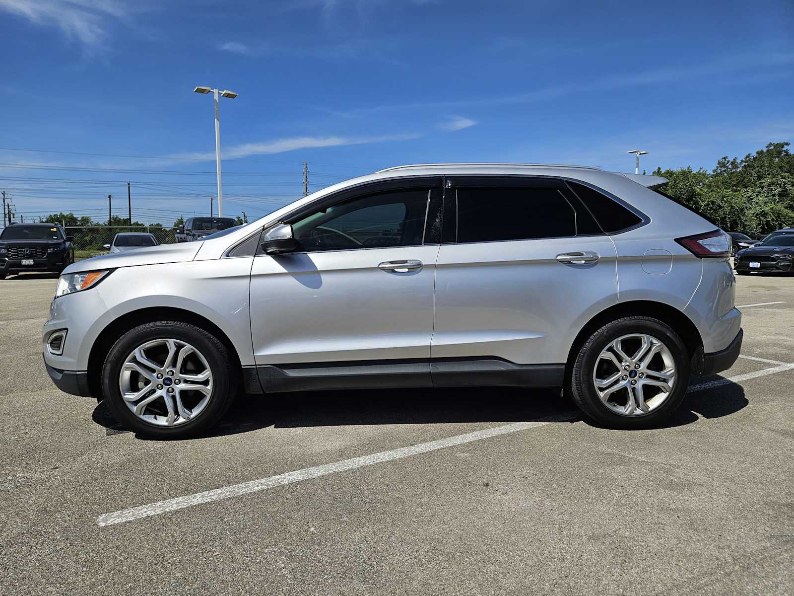 Thumbnail: 2017 Ford Edge - 4