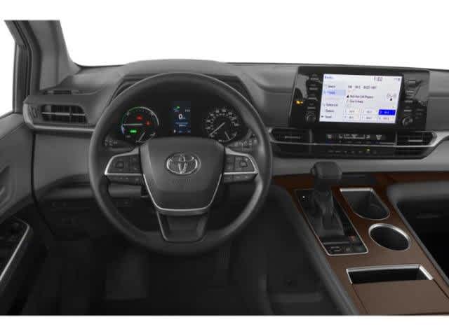 Thumbnail: 2022 Toyota Sienna - 10