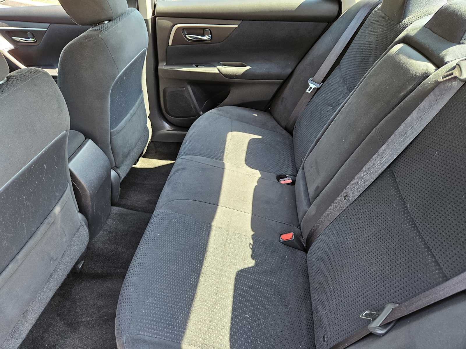 Thumbnail: 2015 Nissan Altima - 30