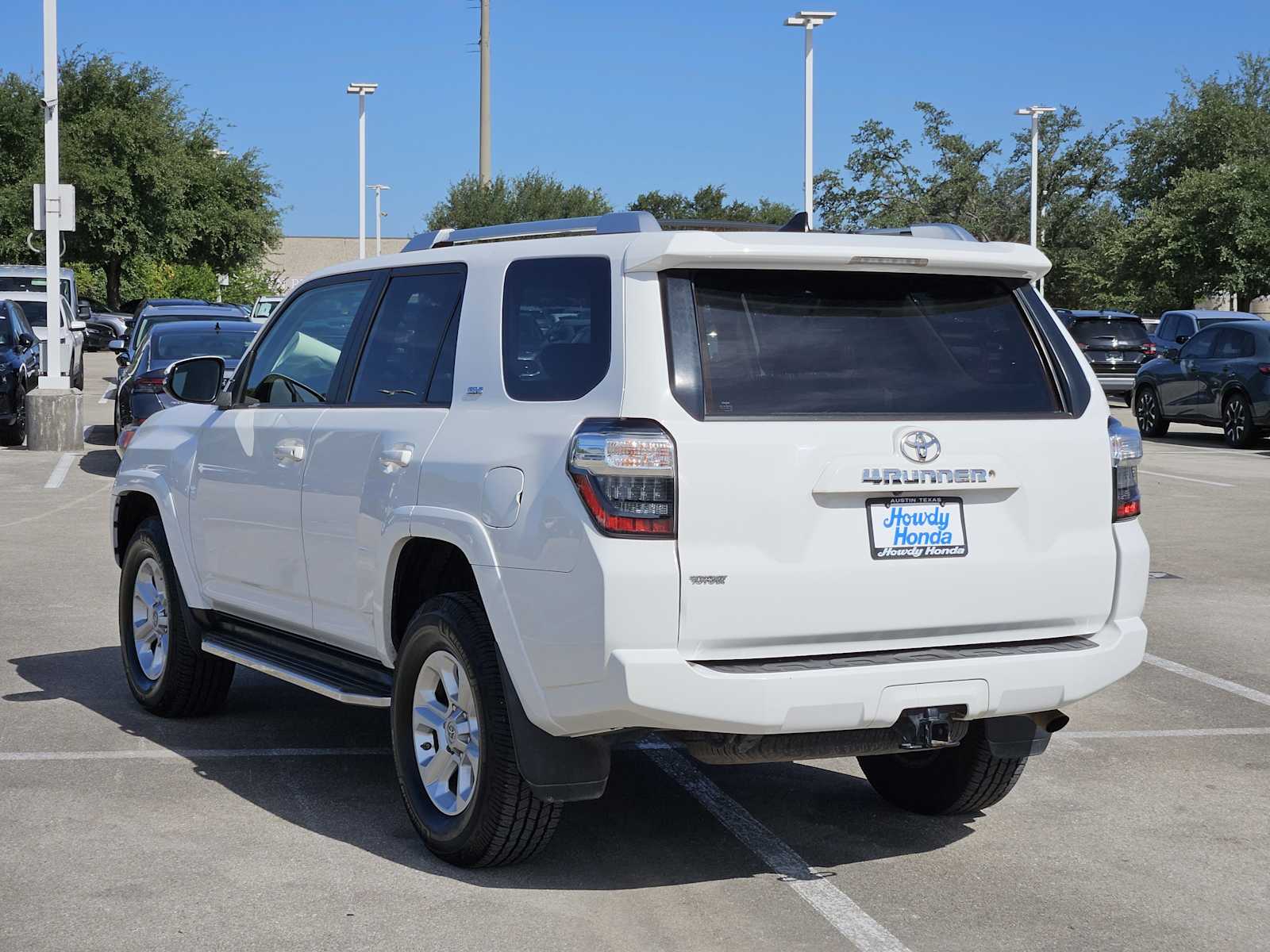 Thumbnail: 2018 Toyota 4Runner - 6