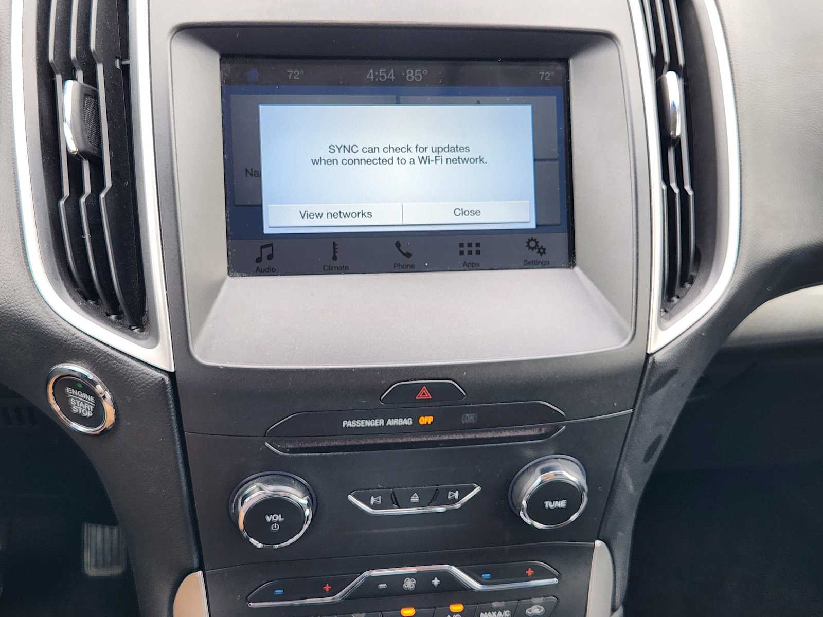 Thumbnail: 2016 Ford Edge - 17