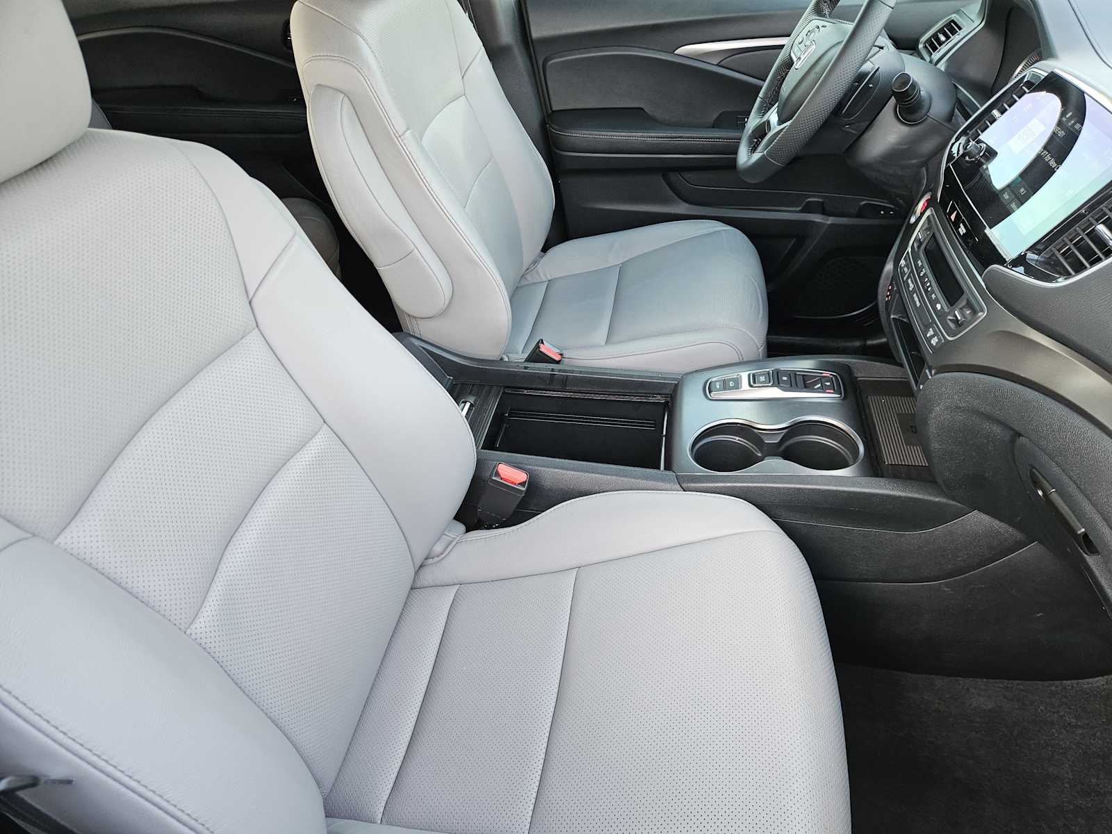 Thumbnail: 2023 Honda Passport - 14