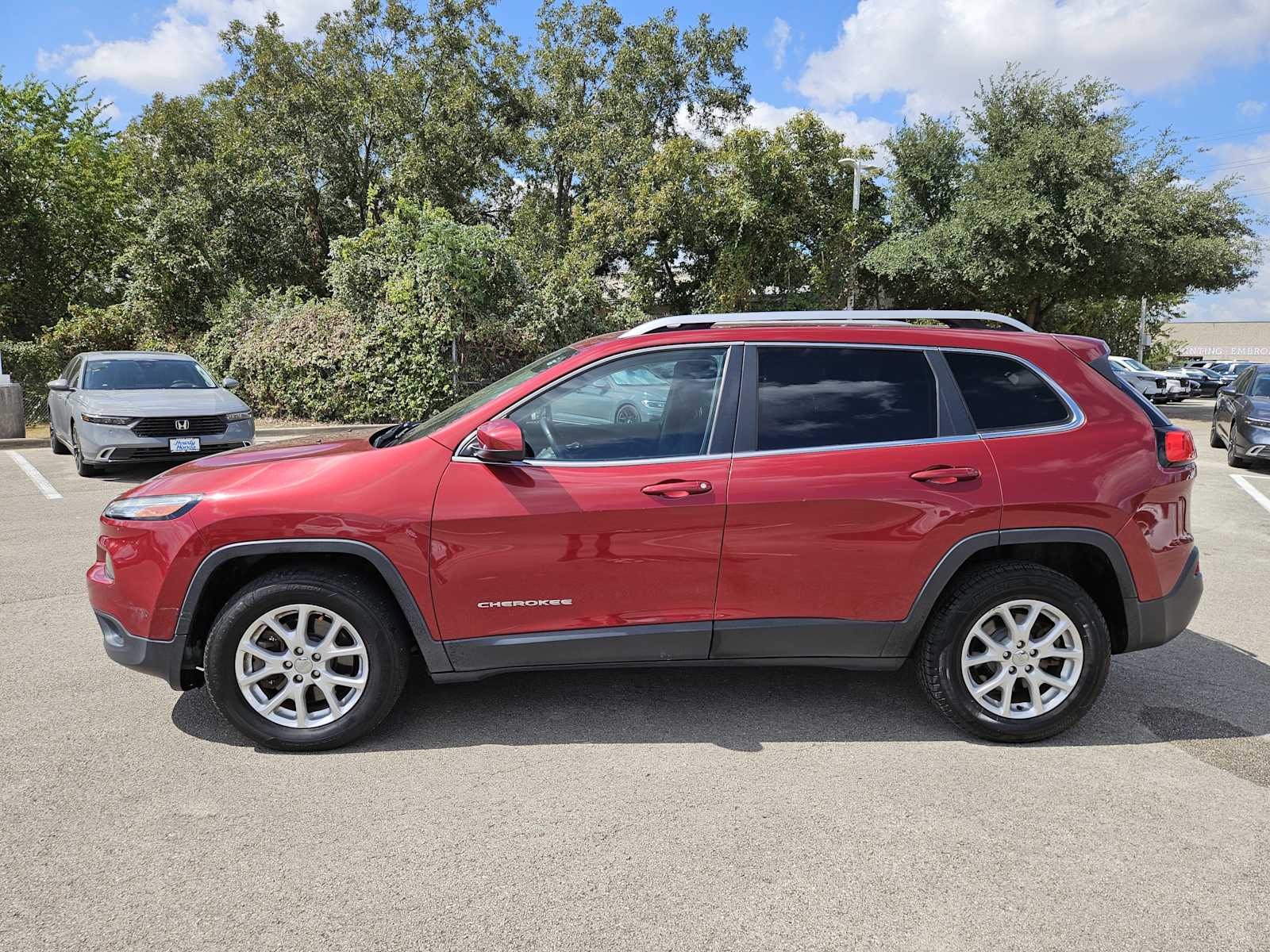 Thumbnail: 2015 Jeep Cherokee - 4