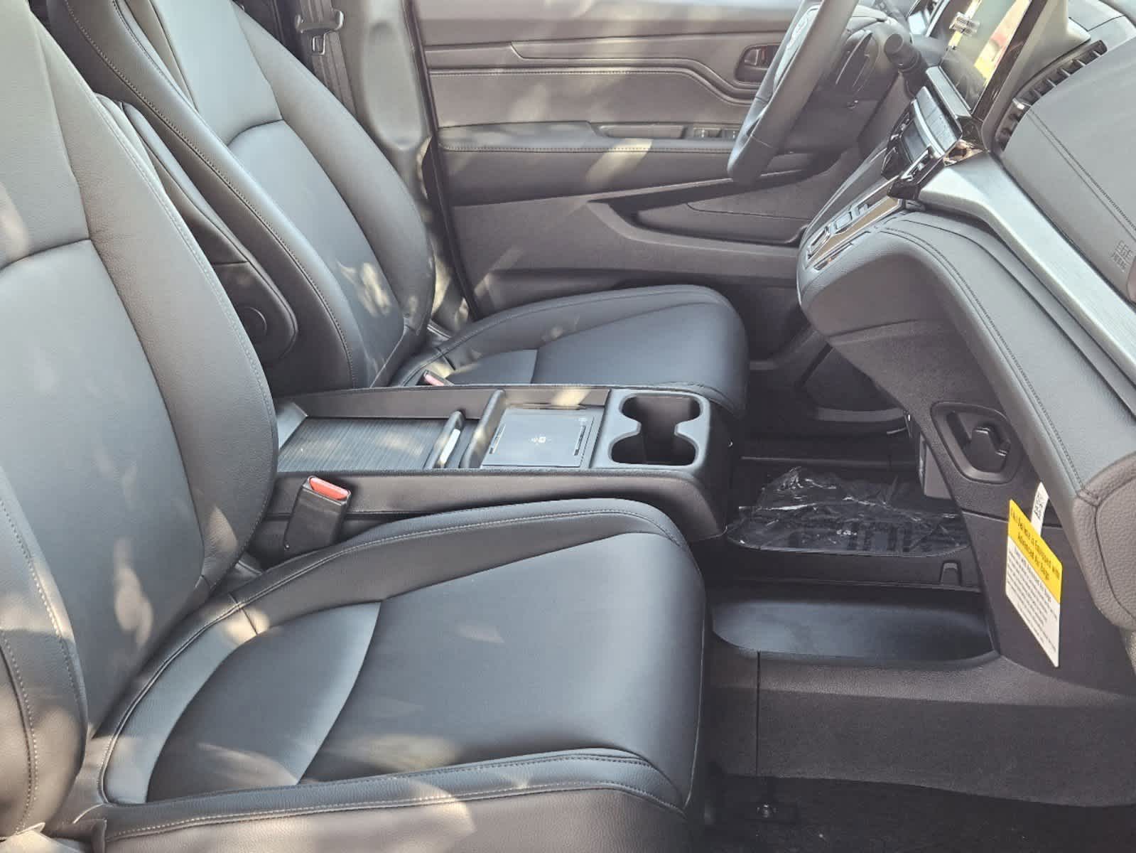 2025 Honda Odyssey EX-L 12