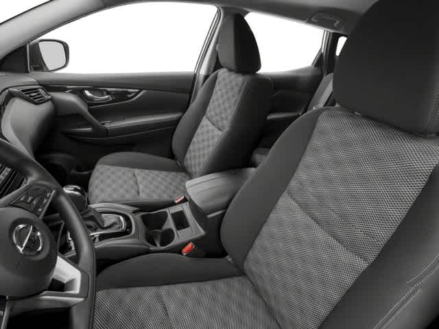 Thumbnail: 2018 Nissan Rogue Sport - 12