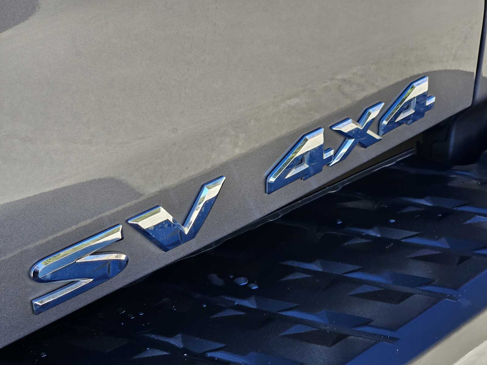 Thumbnail: 2022 Nissan Titan - 10