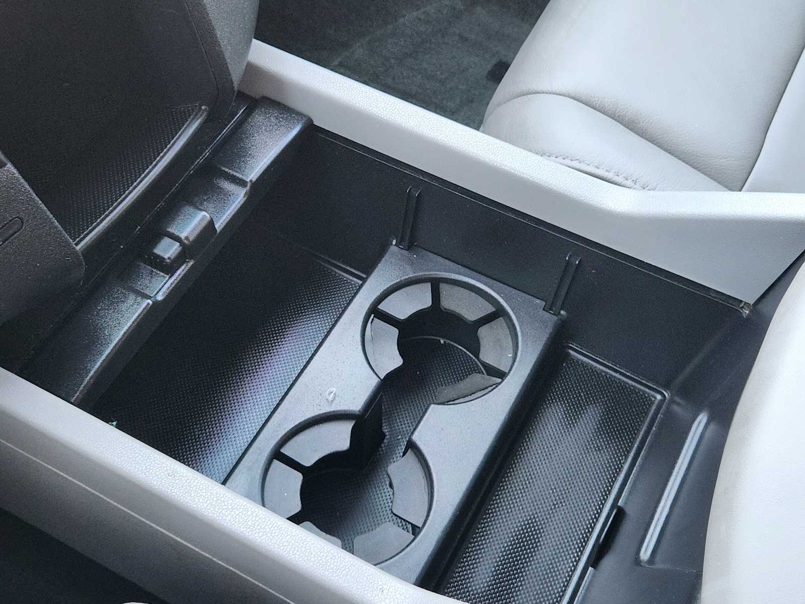 Thumbnail: 2014 Honda Pilot - 20