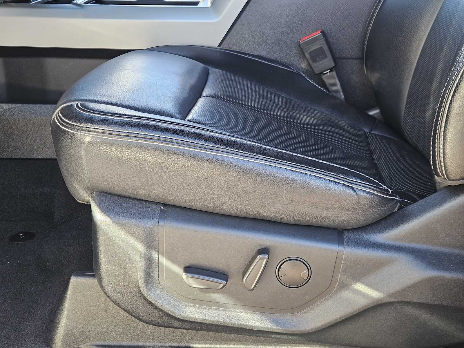 Thumbnail: 2021 Ford Econoline - 23