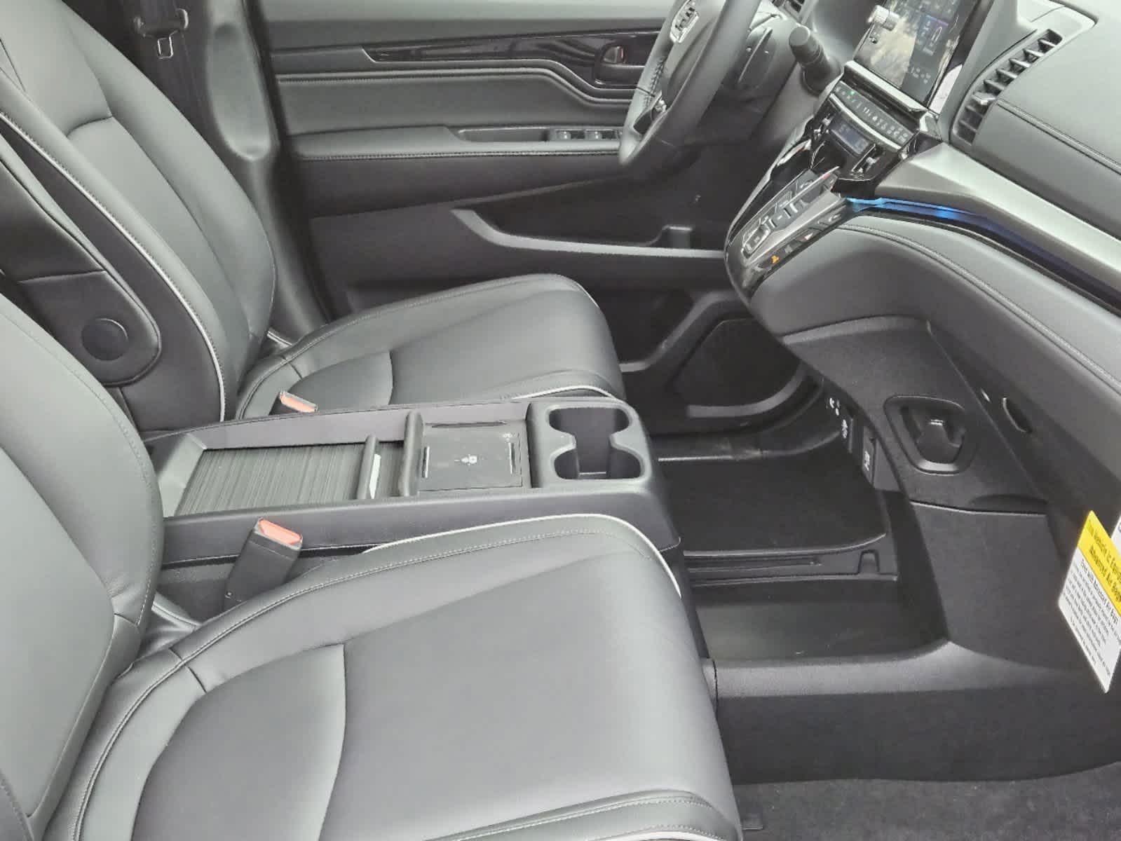 Thumbnail: 2026 Honda Odyssey - 12