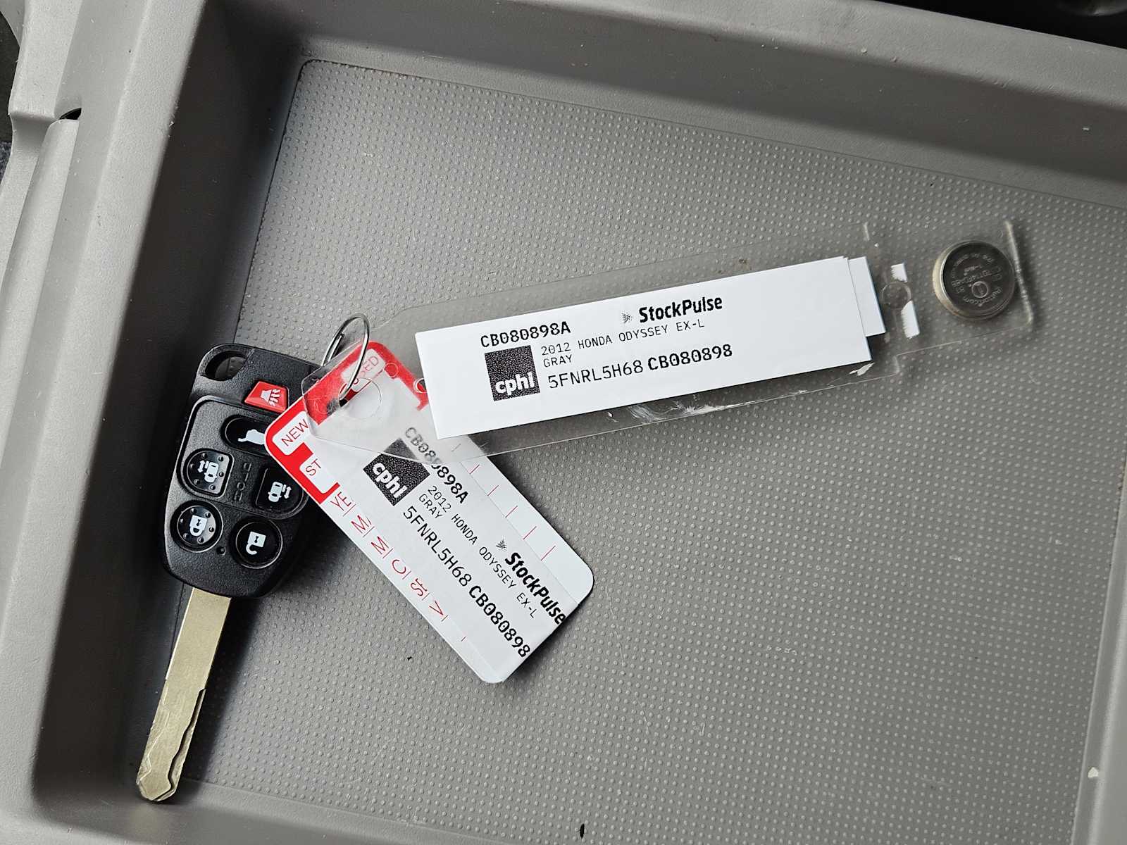 Thumbnail: 2012 Honda Odyssey - 32