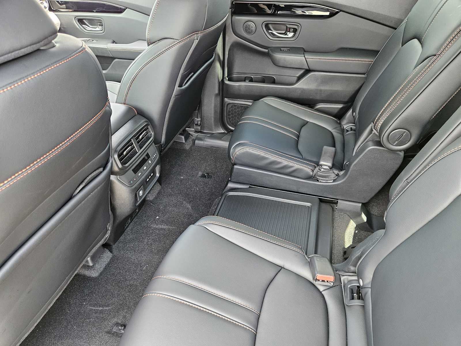 Thumbnail: 2025 Honda Pilot - 22