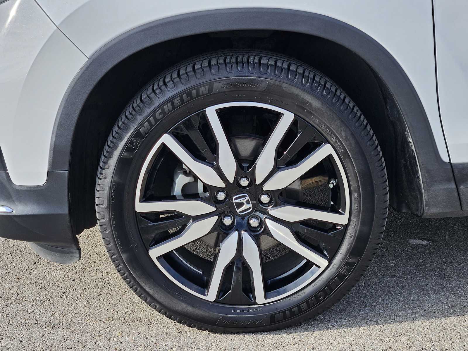 Thumbnail: 2020 Honda Pilot - 9