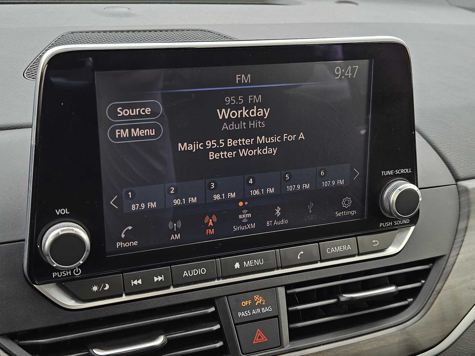 Thumbnail: 2023 Nissan Altima - 17