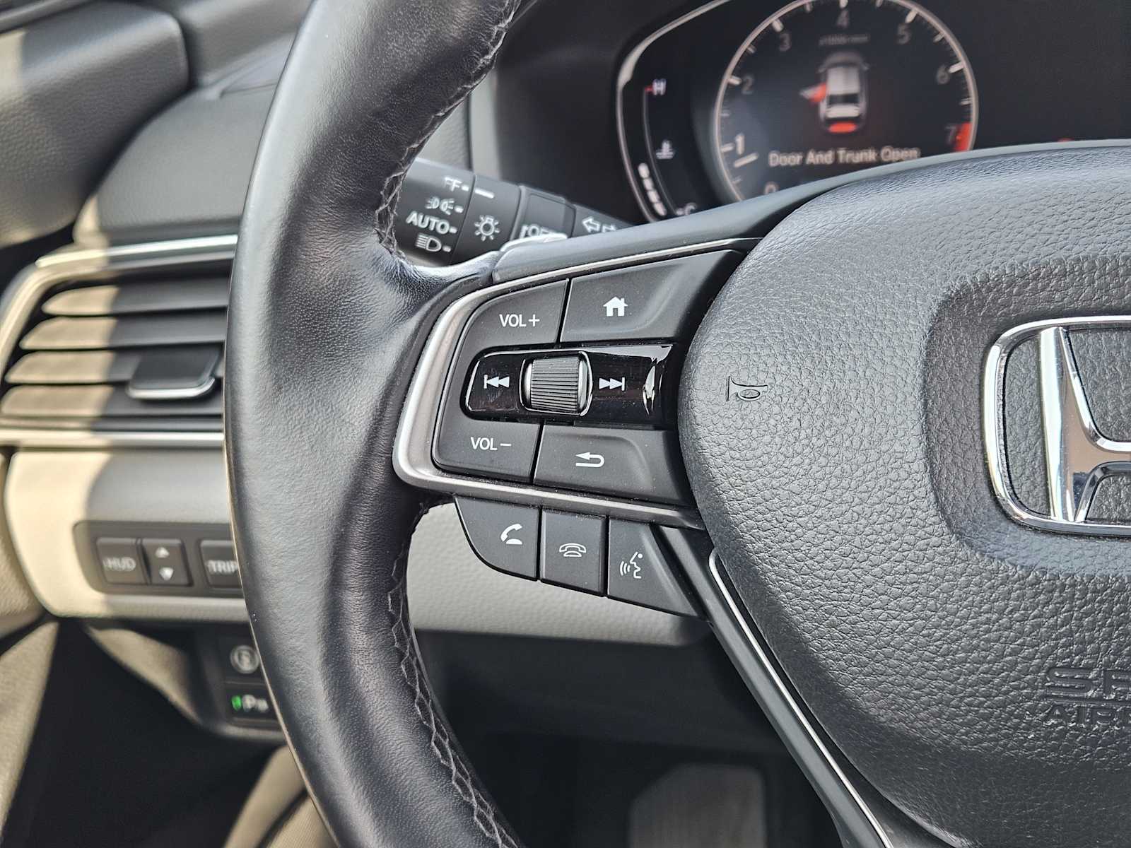 Thumbnail: 2018 Honda Accord - 28
