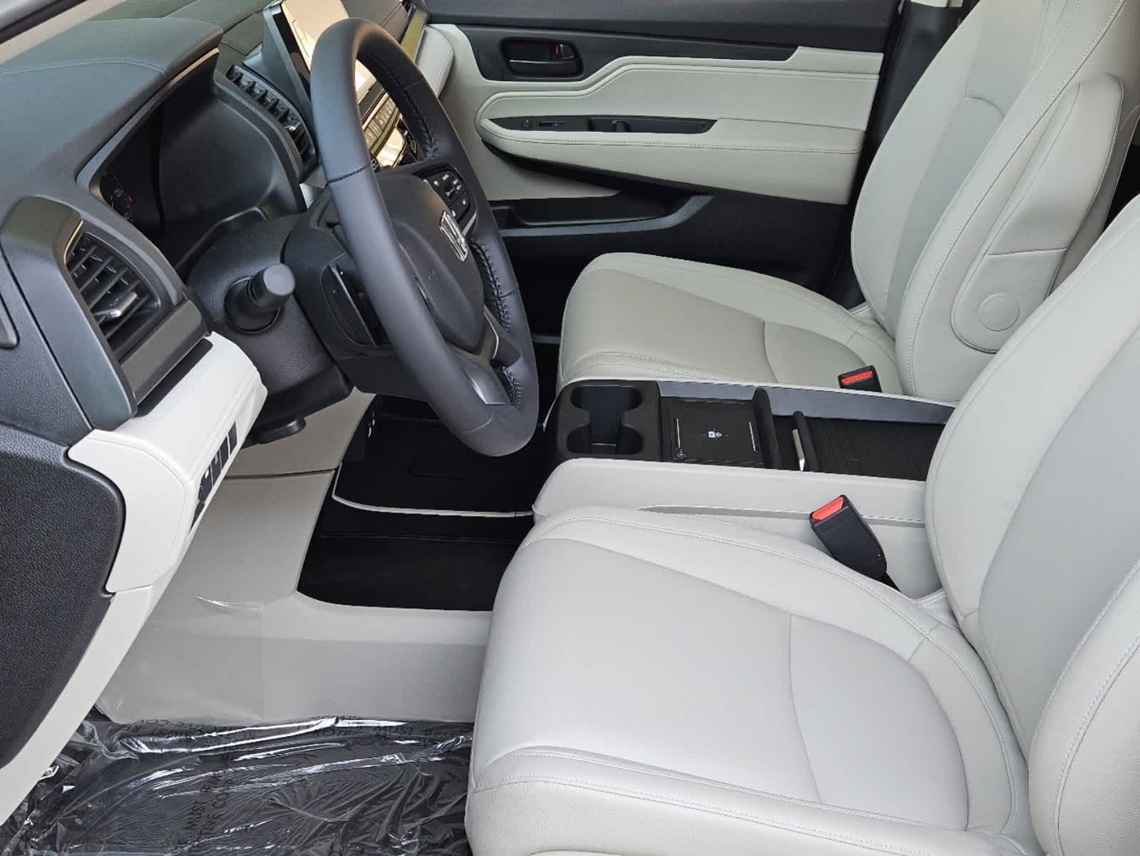 Thumbnail: 2026 Honda Odyssey - 11