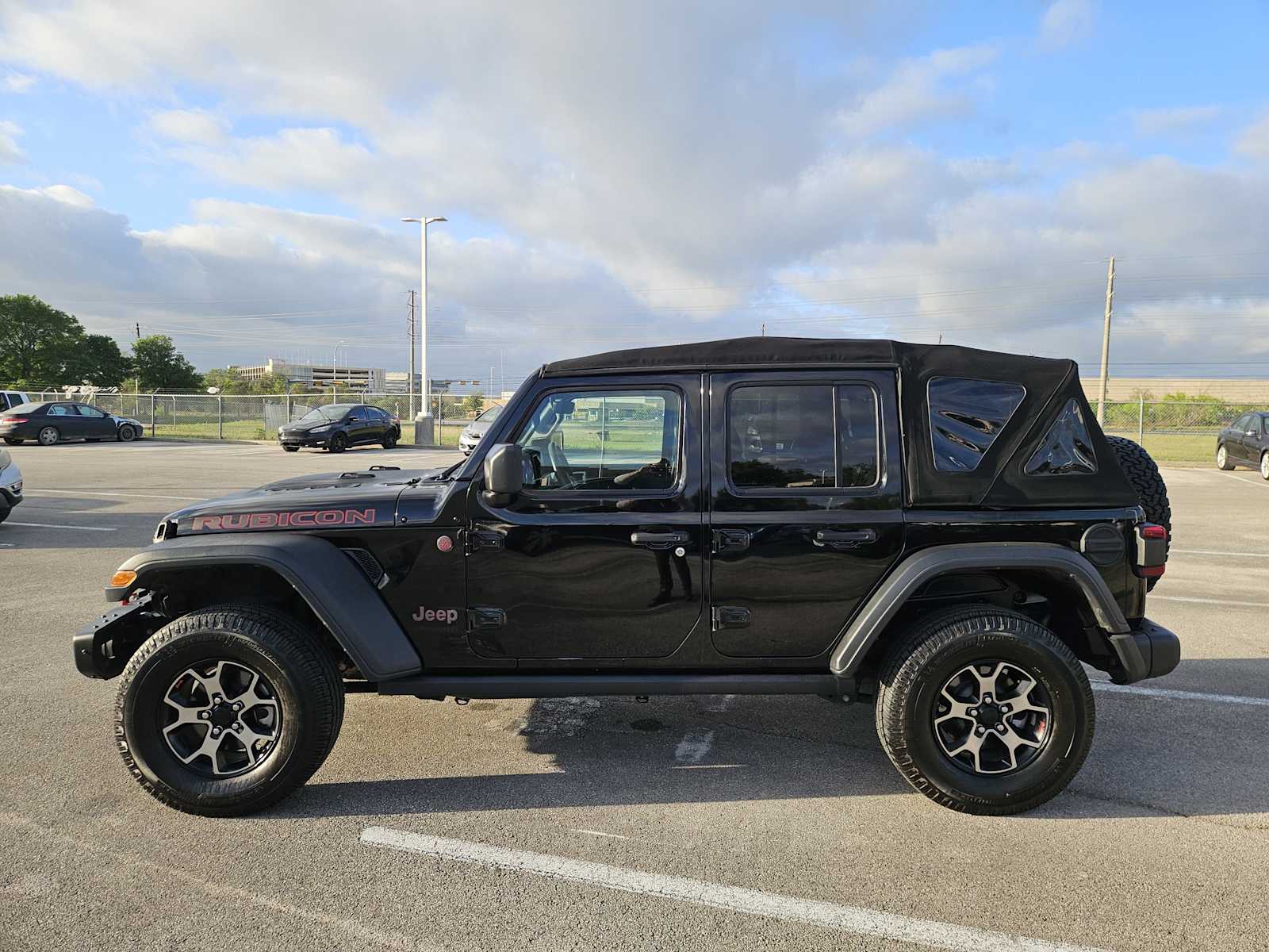Thumbnail: 2019 Jeep Wrangler - 4