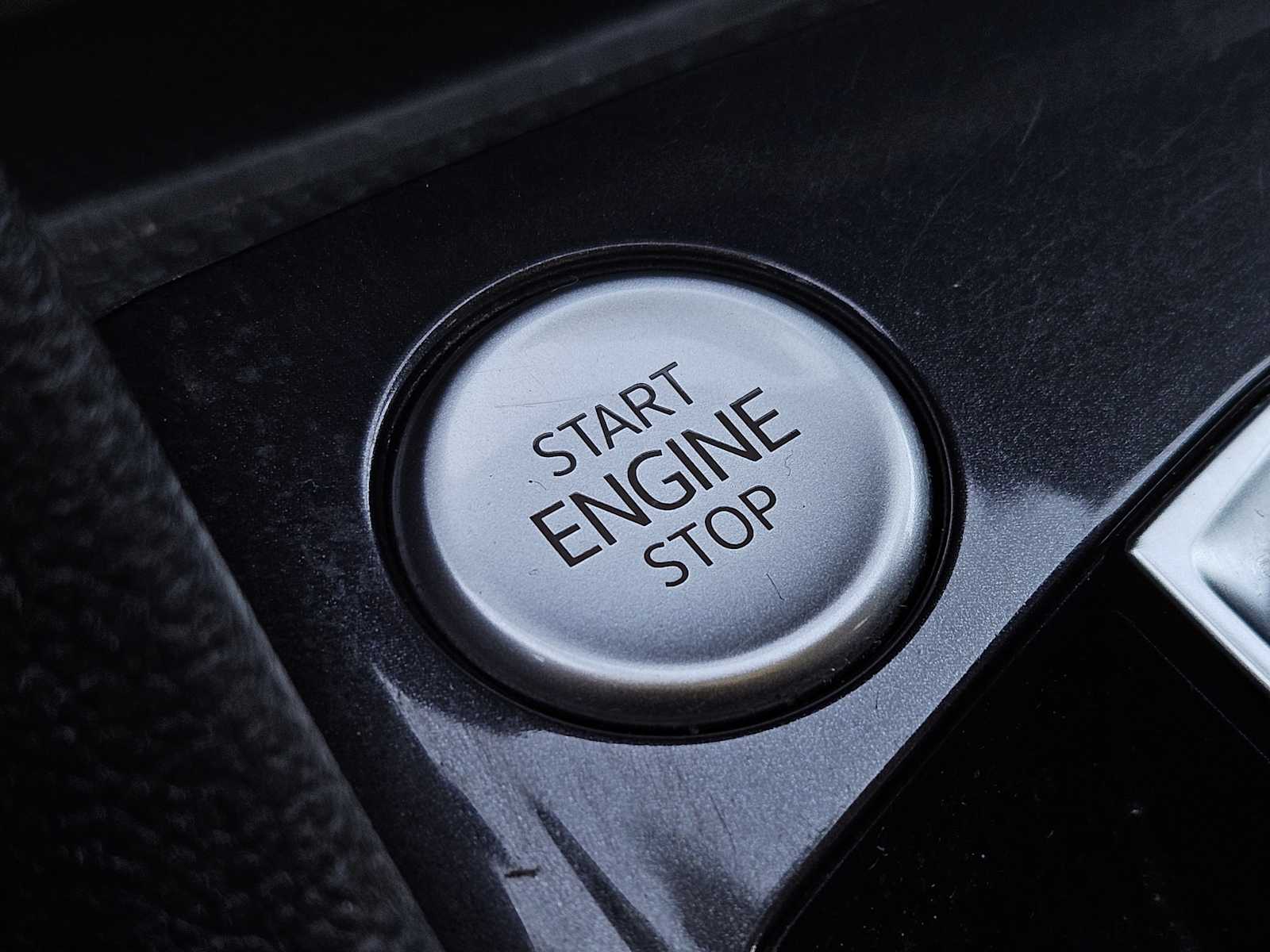 Thumbnail: 2023 Volkswagen Tiguan - 21