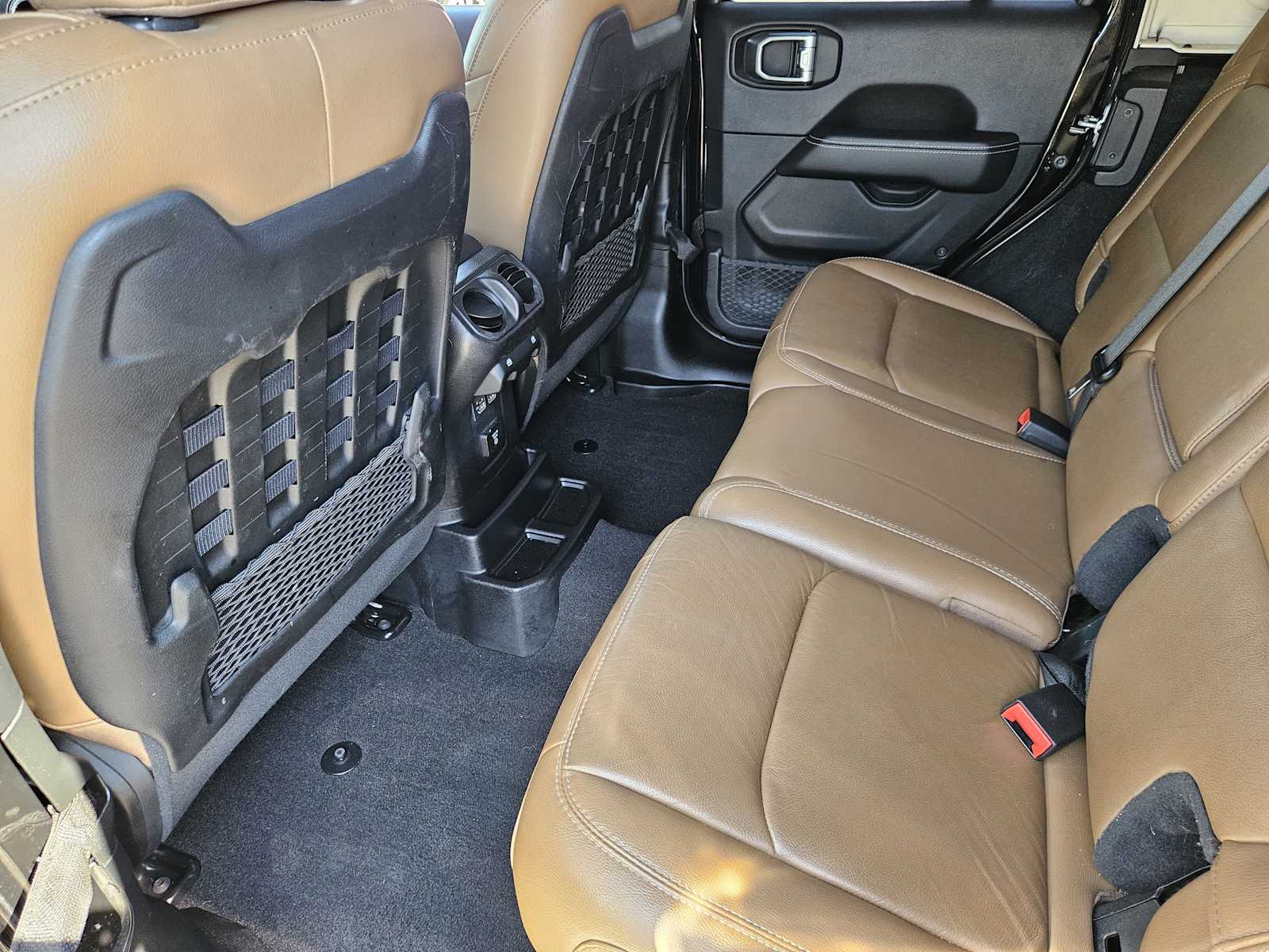Thumbnail: 2021 Jeep Wrangler - 29