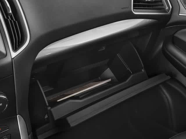Thumbnail: 2017 Ford Edge - 17