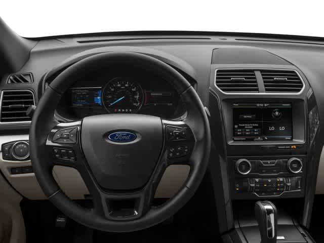 2017 Ford Explorer XLT 10