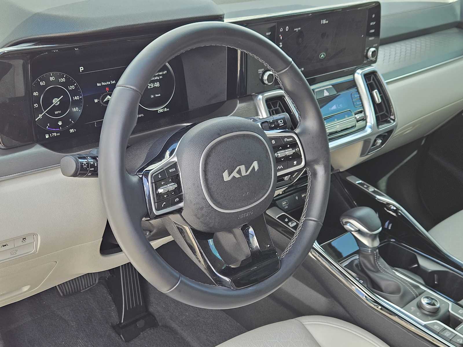 Thumbnail: 2023 Kia Sorento - 2