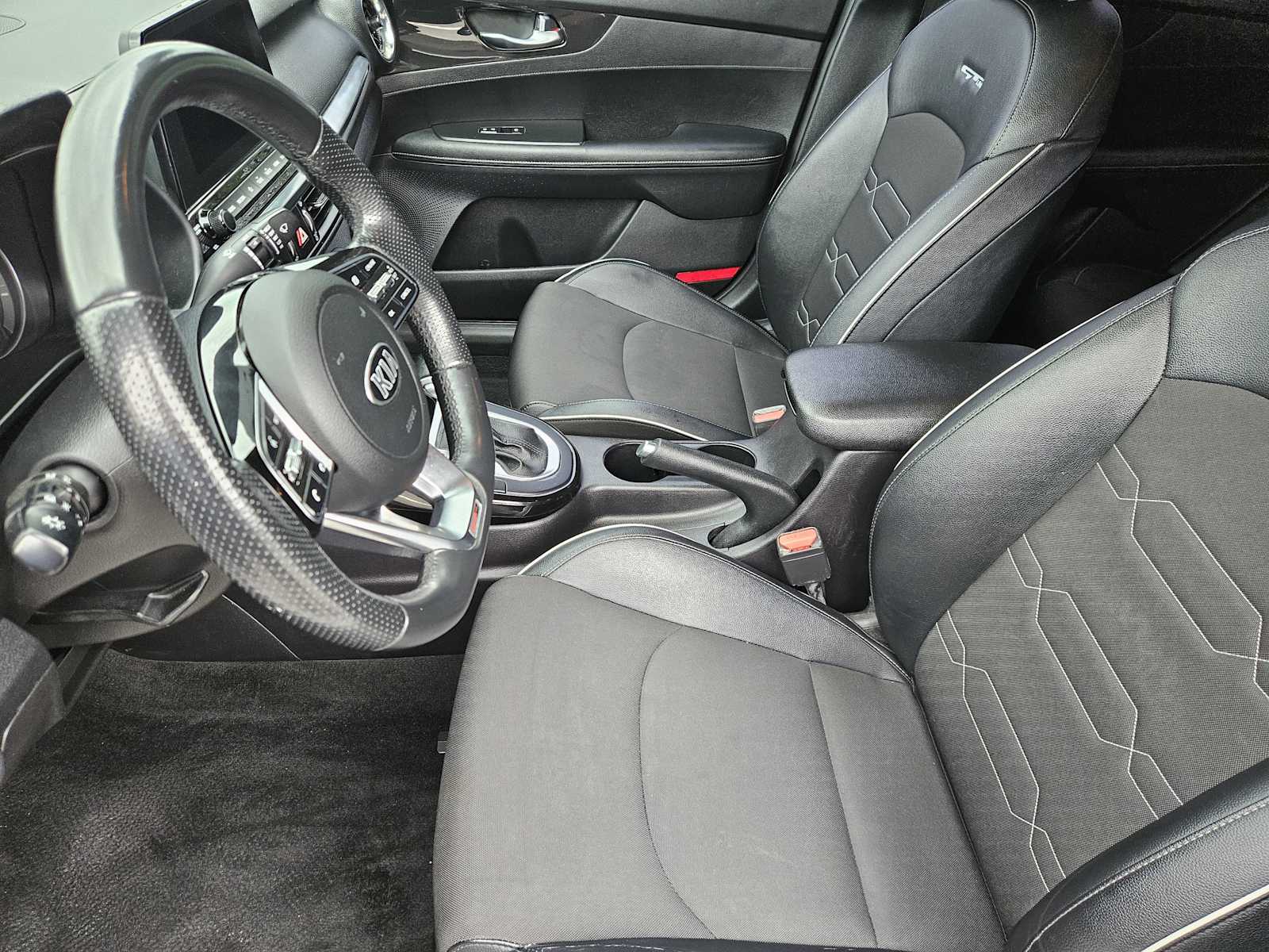 Thumbnail: 2021 Kia Forte - 13