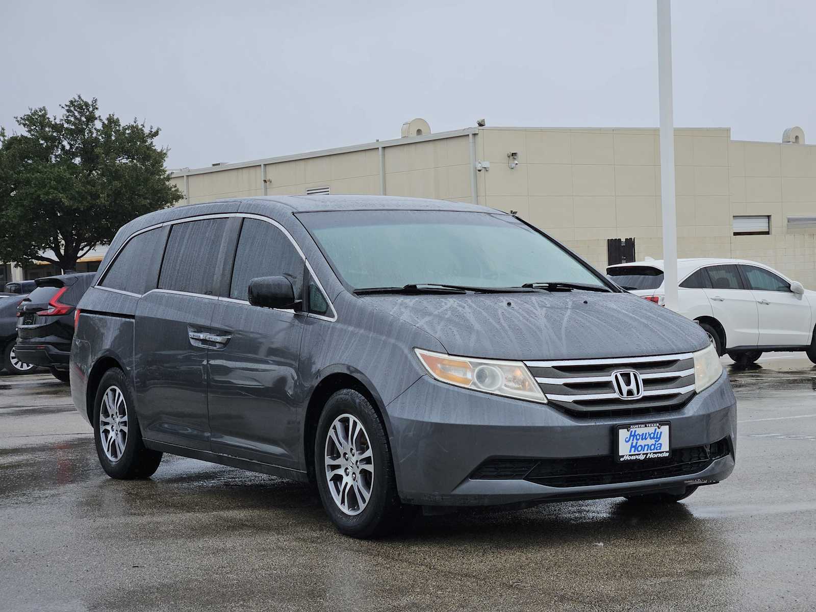 Thumbnail: 2012 Honda Odyssey - 3