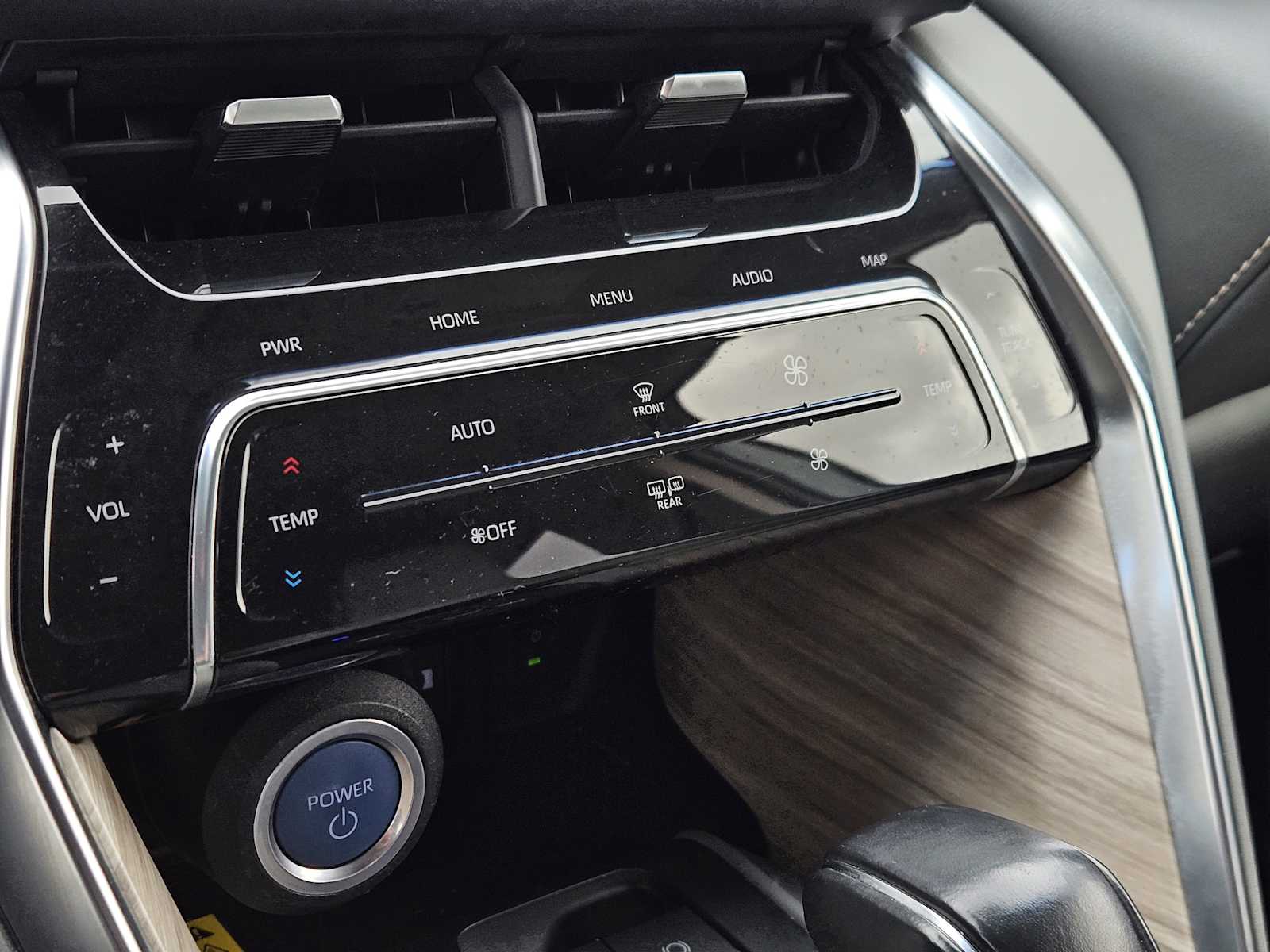 Thumbnail: 2021 Toyota Venza - 19