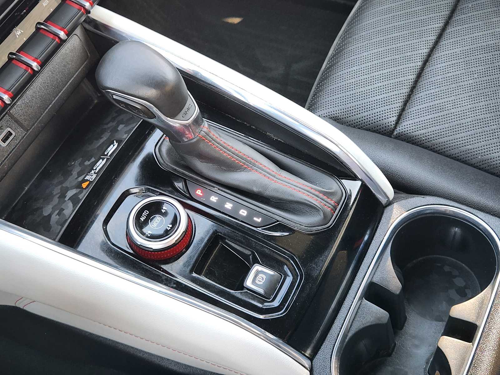 Thumbnail: 2023 GMC Canyon - 19