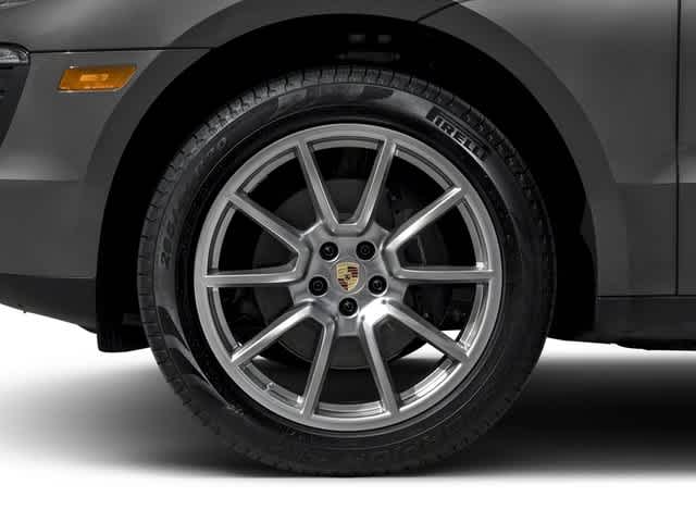 Thumbnail: 2017 Porsche Macan - 10