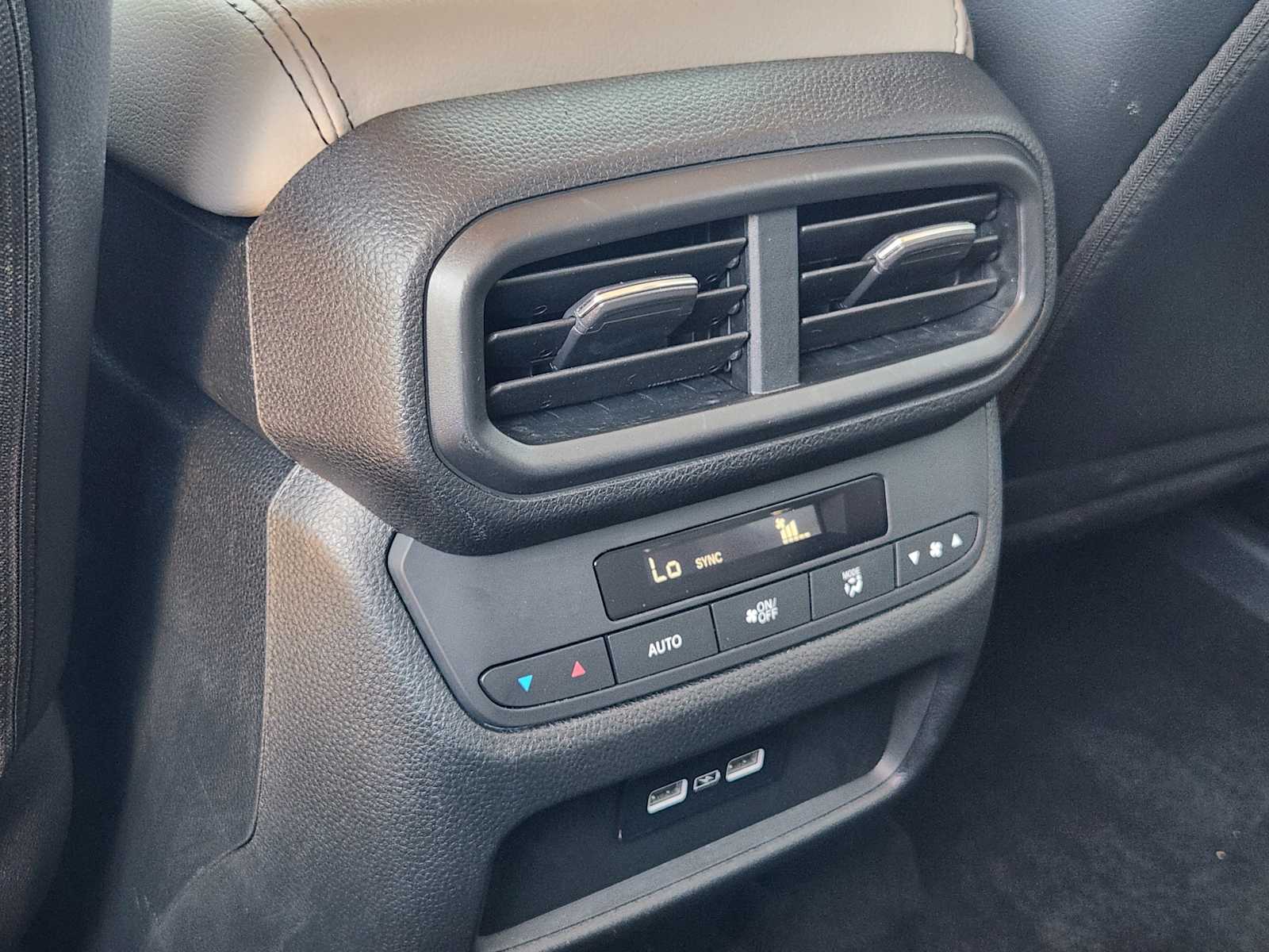 Thumbnail: 2023 Honda Pilot - 28