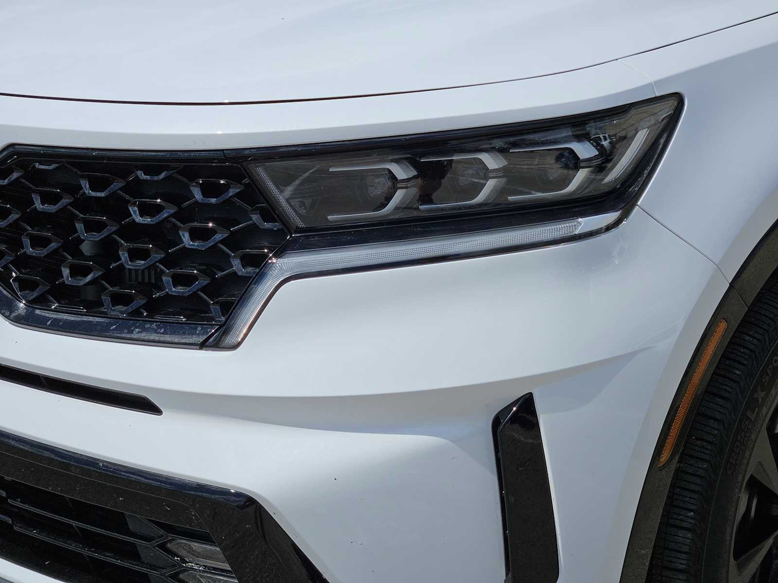 Thumbnail: 2023 Kia Sorento - 7