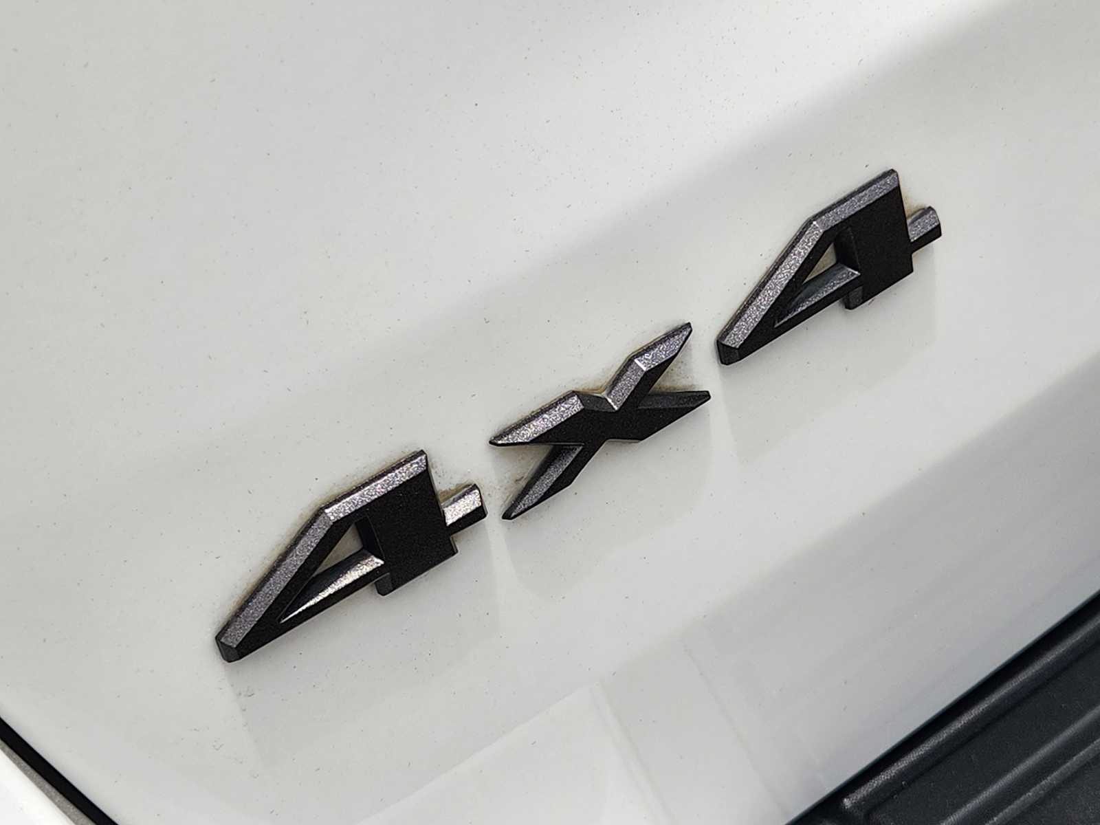 Thumbnail: 2020 Jeep Grand Cherokee - 12