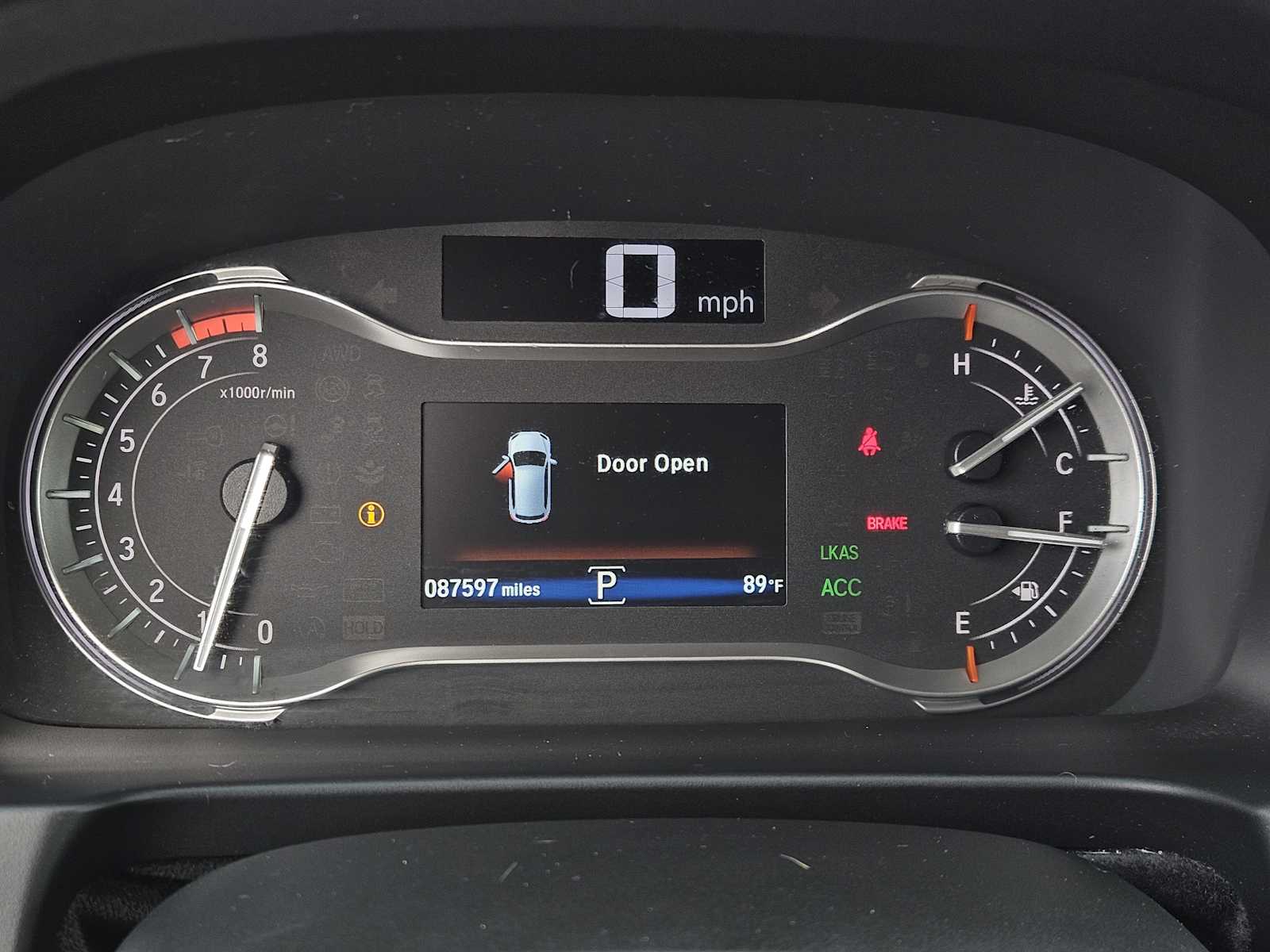 Thumbnail: 2017 Honda Pilot - 16