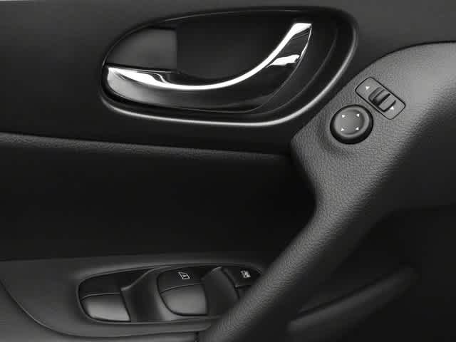 Thumbnail: 2016 Nissan Rogue - 21
