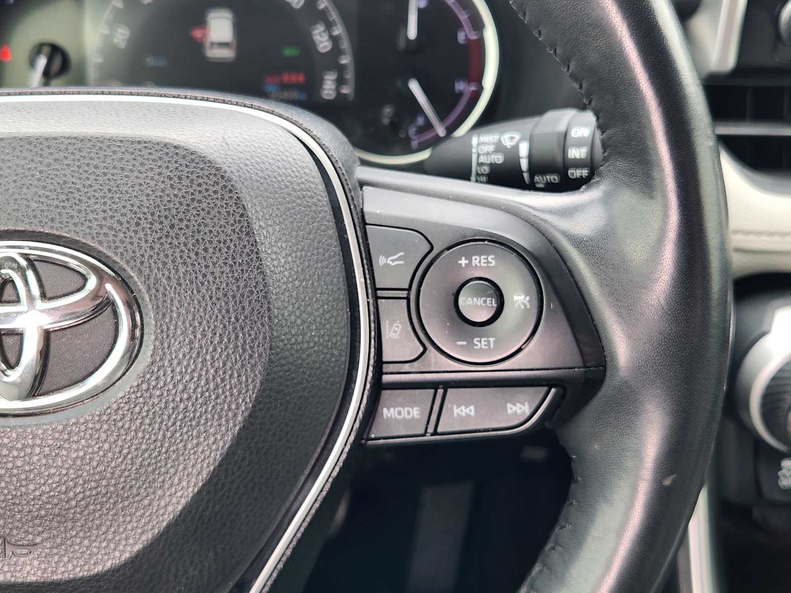 Thumbnail: 2019 Toyota RAV4 - 29