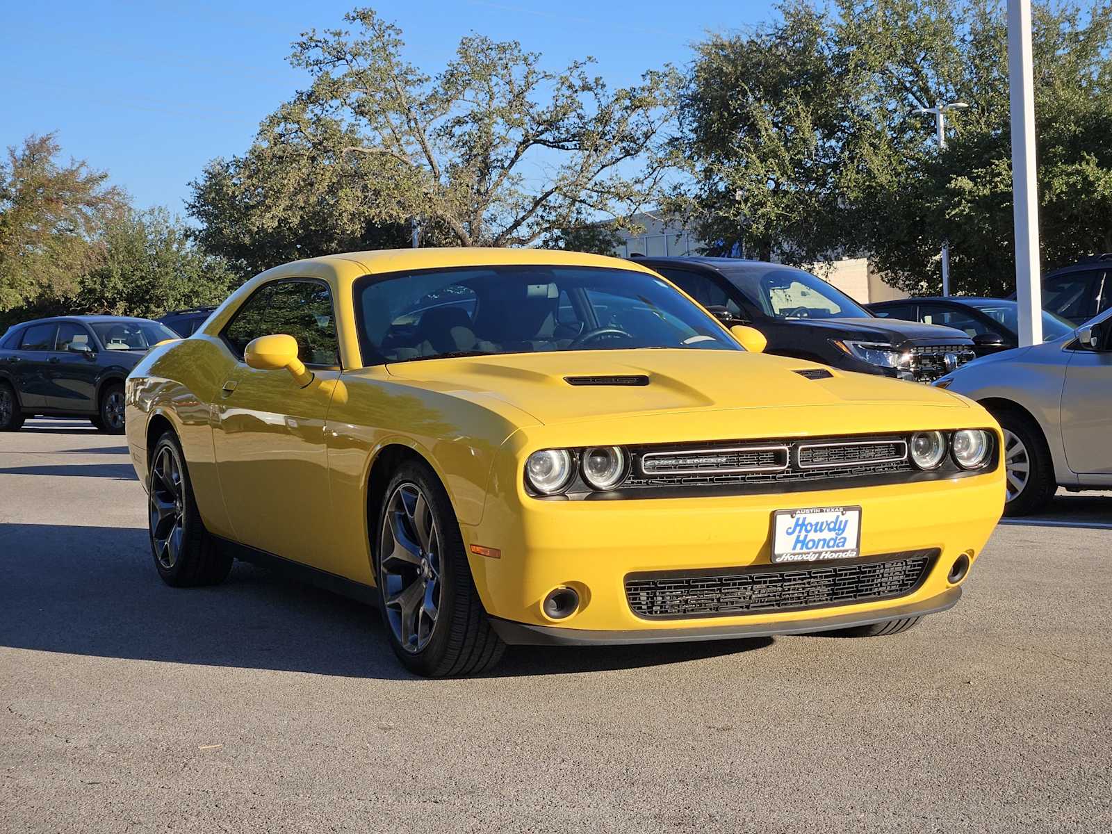 Thumbnail: 2017 Dodge Challenger - 3