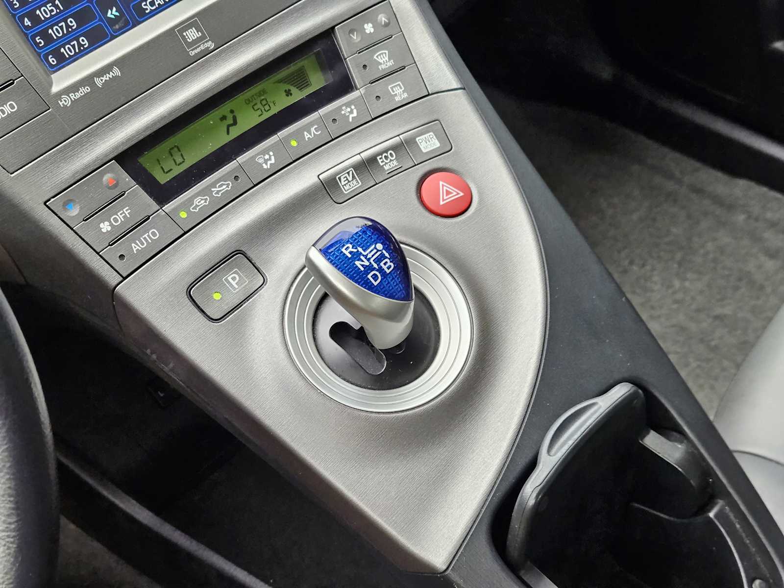 Thumbnail: 2014 Toyota Prius - 20