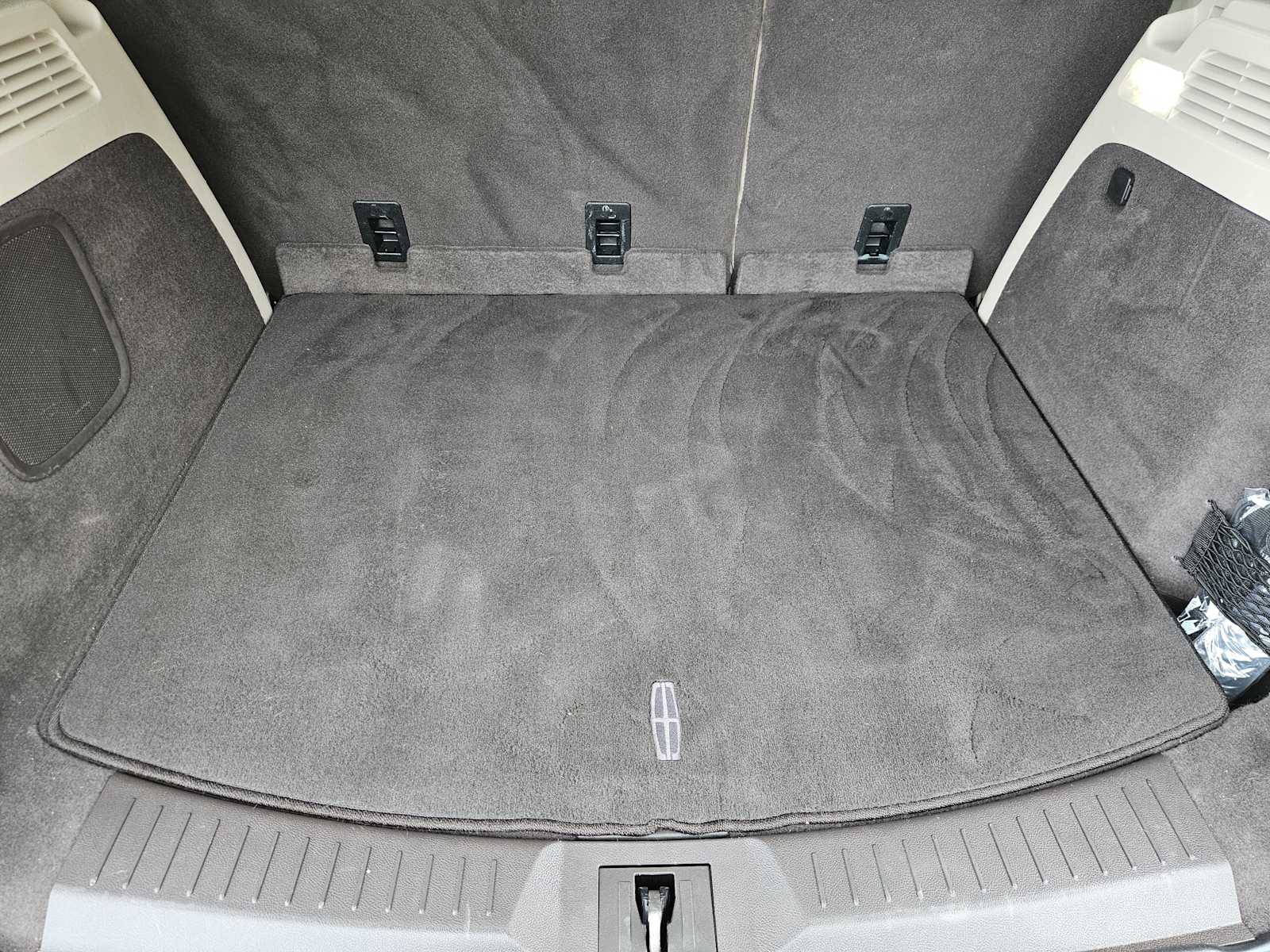 Thumbnail: 2018 Lincoln MKC - 31