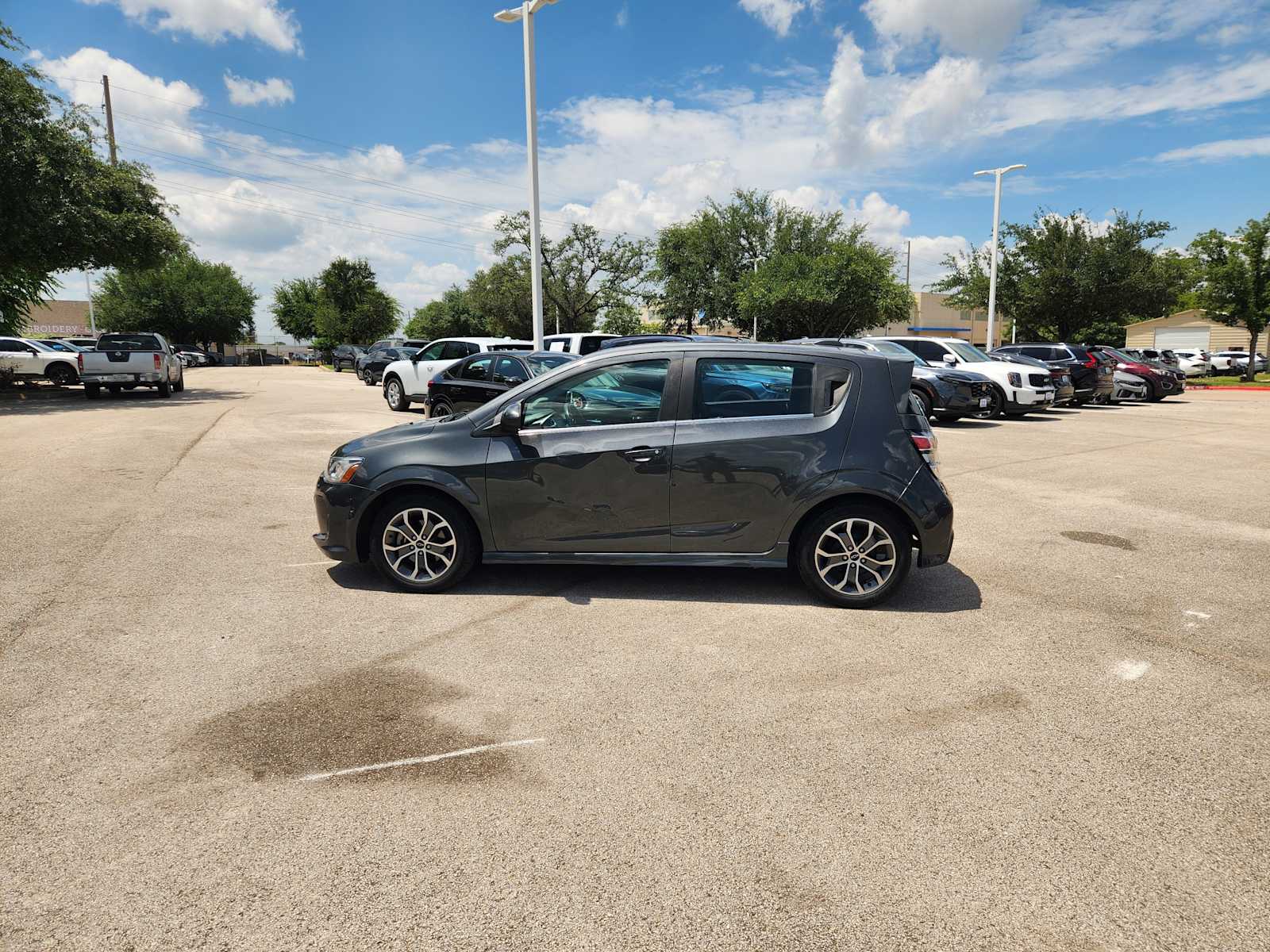 Thumbnail: 2018 Chevrolet Sonic - 3