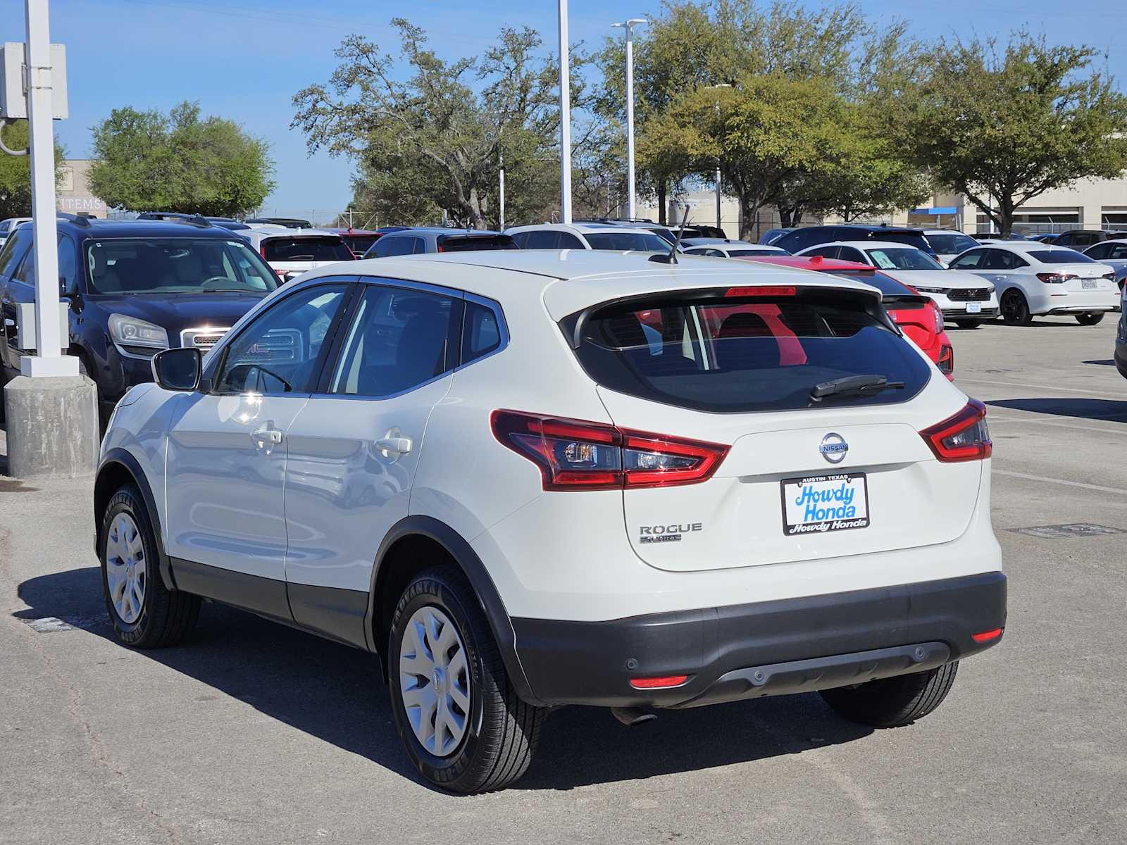 Thumbnail: 2020 Nissan Rogue Sport - 5