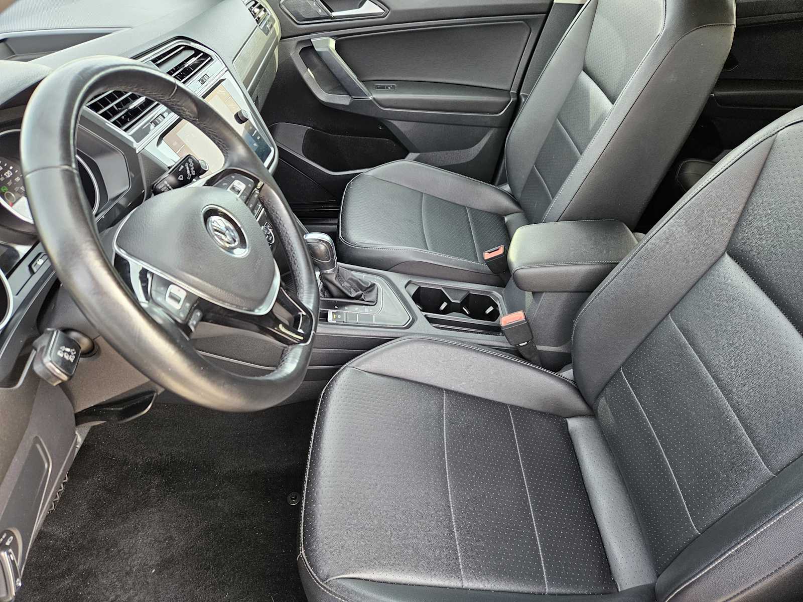 Thumbnail: 2018 Volkswagen Tiguan - 13